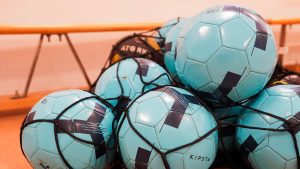 Игроки «Никаса» выйдут на поле в матче 17 тура Открытого чемпионата по футболу. Фото: Ксения Догонашева, «Вечерняя Москва»