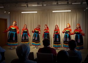 Сотрудники КЦ «Яковлевский» организовали концерт «Мы музыкой живем». Фото: официальная страница КЦ «Яковлевский» в социальных сетях